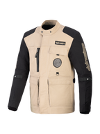 Alpinestars Dice Jacket, urban motorjas, beige en zwart, op werkkleding geïnspireerd ontwerp met vier functionele zakken aan de voorzijde en logopatches, robuuste textielconstructie voor straatprestaties