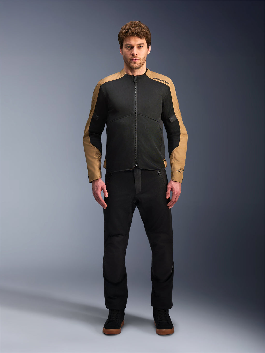 Alpinestars C-1 Air jas, urban heren-motorjas in zwart en zand, ademende tech mesh-panelen, CE-gecertificeerd Class A.