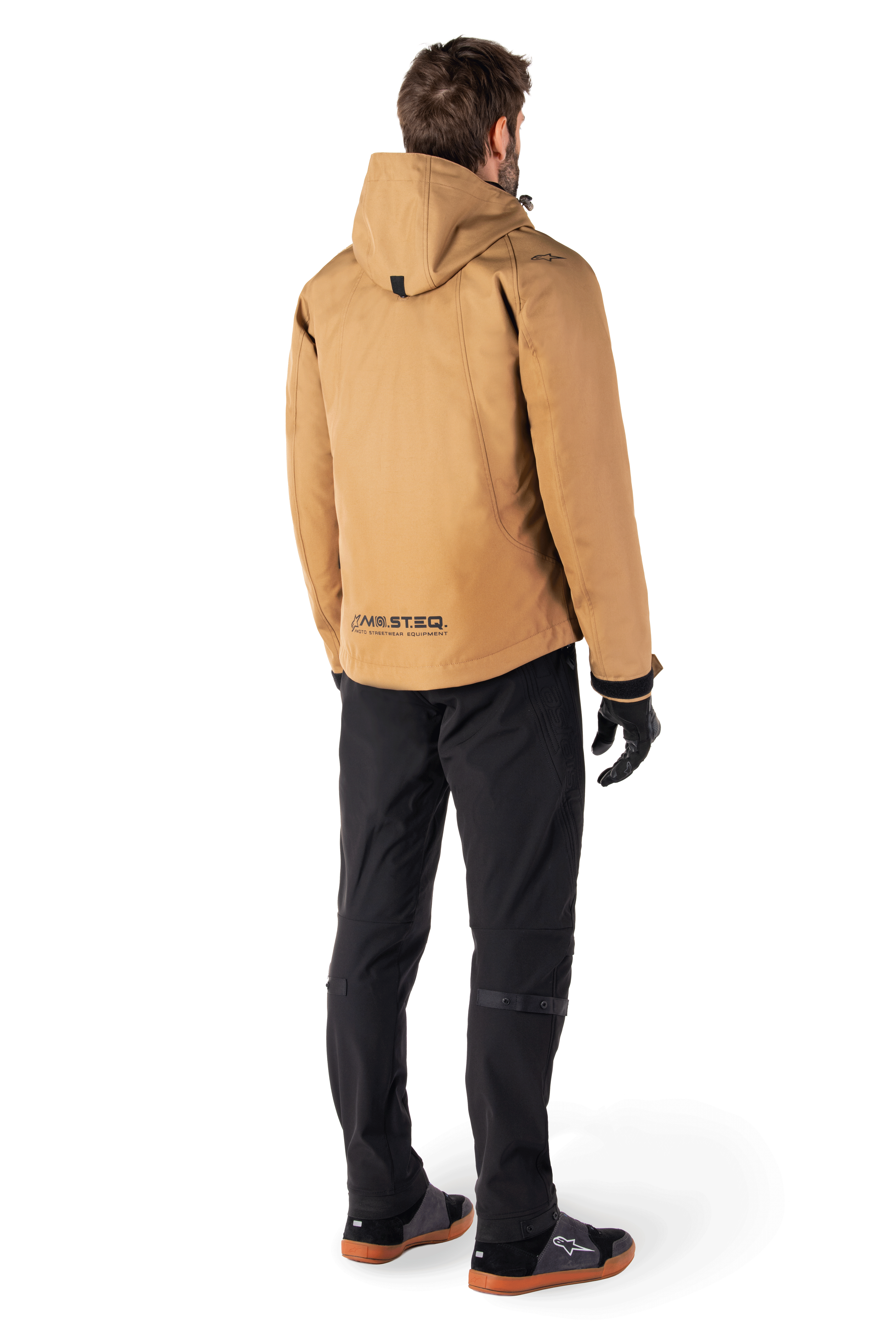 Alpinestars Alden broek, zwart, urban motorbroek, regular fit met een slanke pasvorm onder de knie, gewatteerde details op de zijkanten en achterkant, softshell textielconstructie, eigentijdse op streetwear geïnspireerde motorkleding