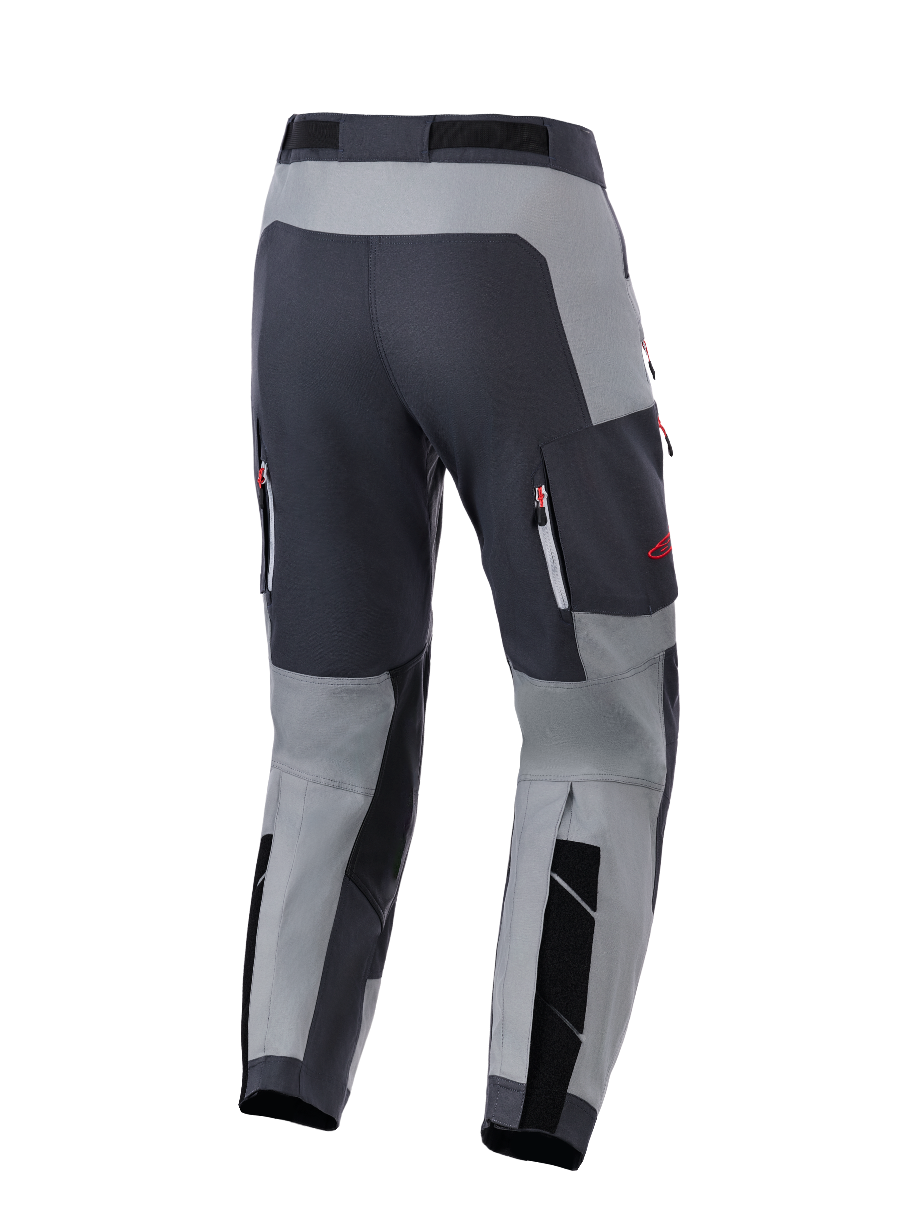 Alpinestars Maxdura Dual Pants, adventure motorbroek, donkergrijs en diepgrijs, achteraanzicht met versterkt zitvlak en ventilatiezakken met rits en rode accenten, ontworpen voor dual-sport prestaties.