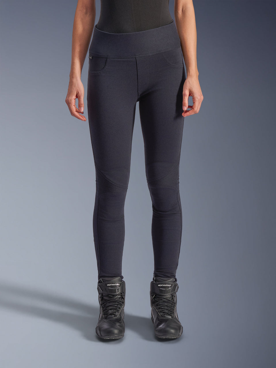 Alpinestars Stella Flex-Ast legging, dames motorlegging, donkergrijs, hoge tailleband, subtiele naaddetails bij de knieën, comfortabele pasvorm