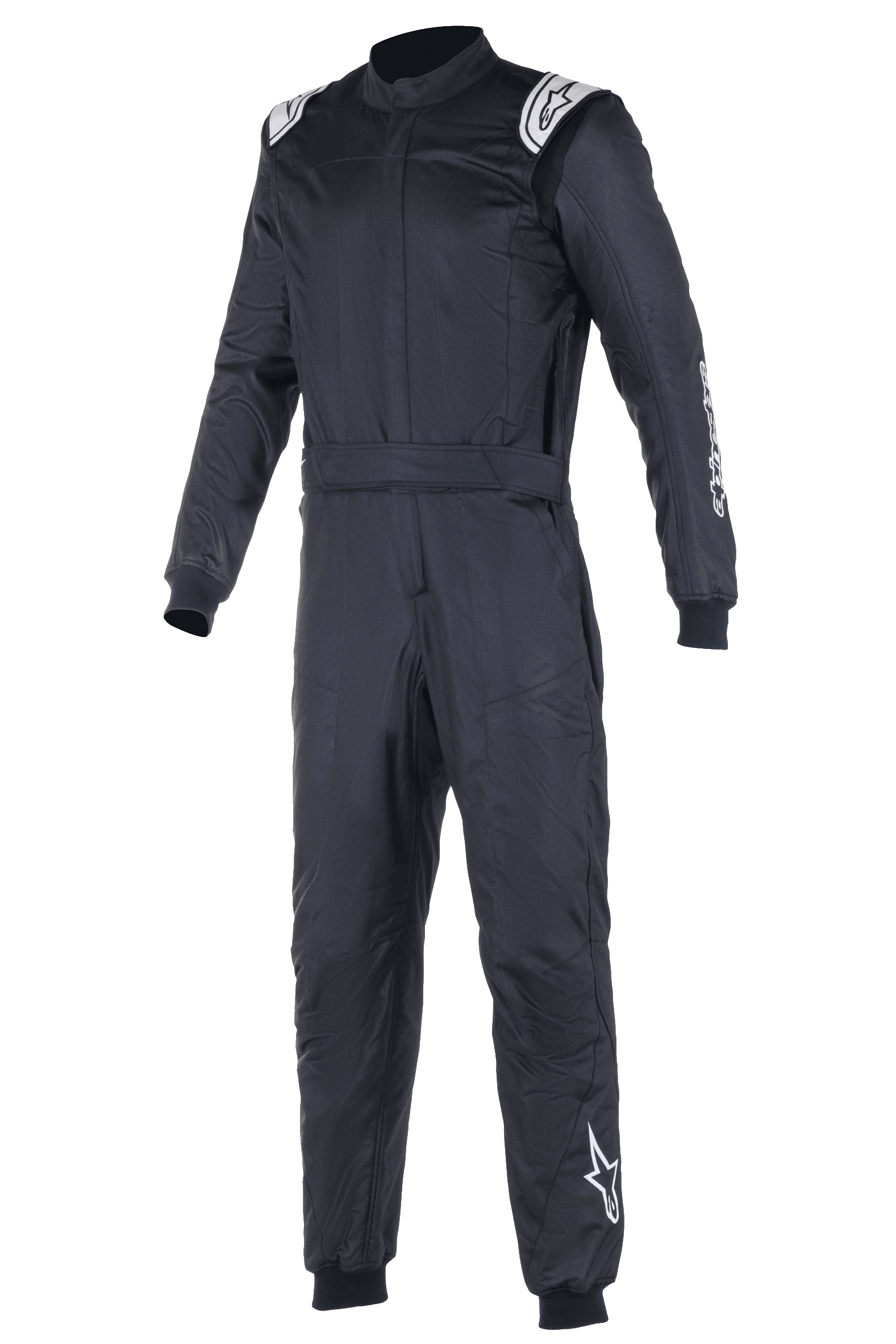 Alpinestars Atom FIA racepak, zwart autoracepak, eendelig ontwerp met witte Alpinestars-logo's op de schouders en het linkerbeen, hoge kraag met geribbelde manchetten en tailleriem, professionele motorsport- en racekleding