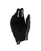 Alpinestars 2025 Youth Radar handschoenen, motorcrosshandschoenen, grijs en zwart, handpalmzijde met synthetisch suèdemateriaal, witte 'ONE GOAL' en 'ONE VISION' tekst op de vingers, wit sterlogo op het treklipje bij de pols, speciaal voor off-road racen voor de jeugd