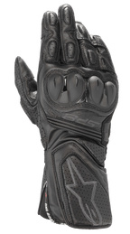 Alpinestars SP-8 V3 handschoenen, zwarte lederen motorracehandschoenen, volledig zwart, voorzien van dual-density knokkelbescherming, geperforeerde lederen panelen en een stevige manchet met een reliëf sterlogo en SP-8 branding.