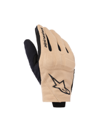 Alpinestars Reef V2 handschoenen, motorhandschoenen, zand en zwart, kort manchet urban design met geventileerde stretchstof, met zwart ster-logo op de rug van de hand en Alpinestars-tekst op de wijsvinger, moderne motorkleding voor op de weg