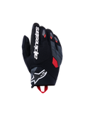 Alpinestars Durack handschoenen, motorhandschoenen, zwart met diepgrijze en felrode accenten, voorzien van een handrug van getextureerd textiel, gedeelde grijze knokkelbescherming, een groot wit Alpinestars-woordmerk op de wijsvinger en een wit sterlogo op de neopreen pols.