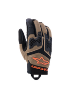 Alpinestars Manti Air handschoenen, motorhandschoenen, donkerkhaki en zwart met fluo-oranje accenten, voorzien van een 3D-stretch mesh-constructie, geïnjecteerde knokkelbescherming met een geperforeerd ontwerp, oranje sterlogo en een veilige polssluiting, ontworpen voor zomerse adventure- en wegritten