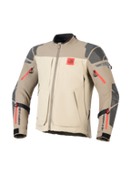 Alpinestars Nazca 3L GORE-TEX PRO Jas, Walnut Rock Brown, adventure motorjas, beige en lichtbruine kleurvlakken, grijze getextureerde verstevigingen op schouders en ellebogen, felrode ritsaccenten, rood 'ALL TERRA' logo op de borst, zwarte Alpinestars-branding op de onderarmen, duurzame textielconstructie