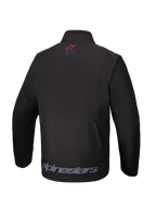 Alpinestars Lite-Dura Softshell Jas, zwart, achteraanzicht, met een klein rood logo in de nek, groot grijs Alpinestars-woordmerk op de onderste zoom en een verticale achterzak met rits, technische off-road kleding voor enduro en motorcross.