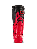 Alpinestars Tech 10 Enduro laarzen, helderrood en zwart, achteraanzicht met Dynamic Heel Compression Protector en flexieframe, professionele off-road motorcrossuitrusting, duurzame TPU-schaal en zwarte lederen bovenpanelen