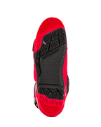 Alpinestars Tech 10 Enduro laarzen, felrood en zwart, onderaanzicht van de enduro-spec dual compound zool, voorzien van een profiel met hoge grip en een zwart vervangbaar centraal inzetstuk.