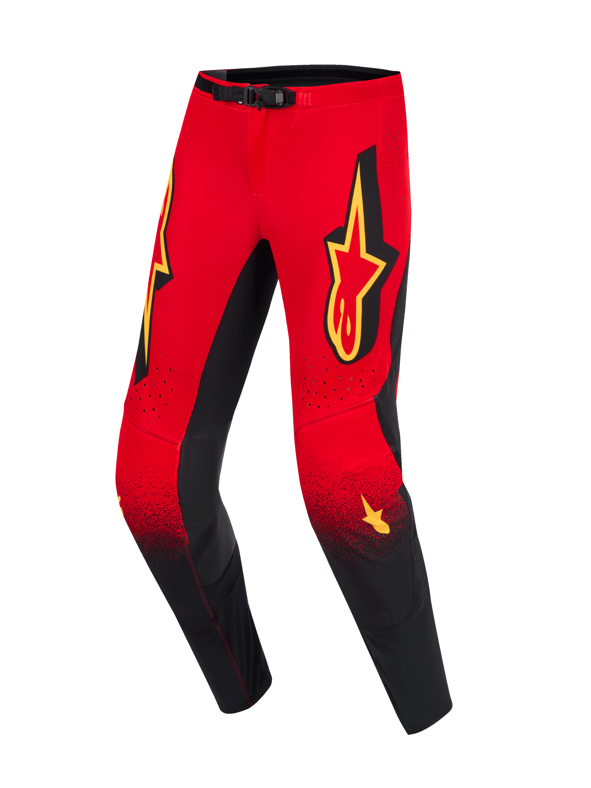 Alpinestars 2026 Supertech Scenz broek, motocrossbroek, rood, zwart en geel, rood bovendeel overgaand in zwarte onderbenen met gespikkeld kleurverloop, grote gele Alpinestars-logo's op de dijen, zwarte kniepanelen aan de binnenzijde en magnetische taillesluiting