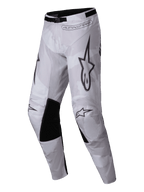Alpinestars 2025 Racer Hollow broek, motorcrossbroek, Light Camo Brown, met een licht camouflagepatroon, zwarte binnenkniepanelen, opvallende Alpinestars-branding en een verstelbare gespsluiting in de taille voor off-road racen
