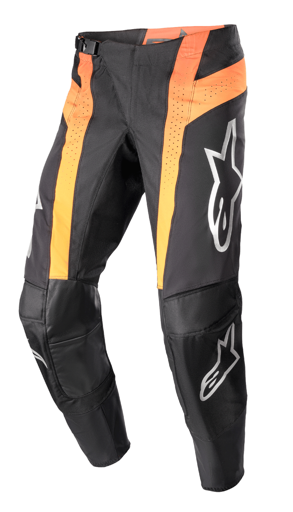 Alpinestars 2023 Techstar Sein motorcrossbroek, zwart en feloranje, voorzien van verticale oranje panelen met geperforeerde ventilatie, versterkte leren kniestukken, zilveren logo's op de dijen en schenen, race-fit ontwerp
