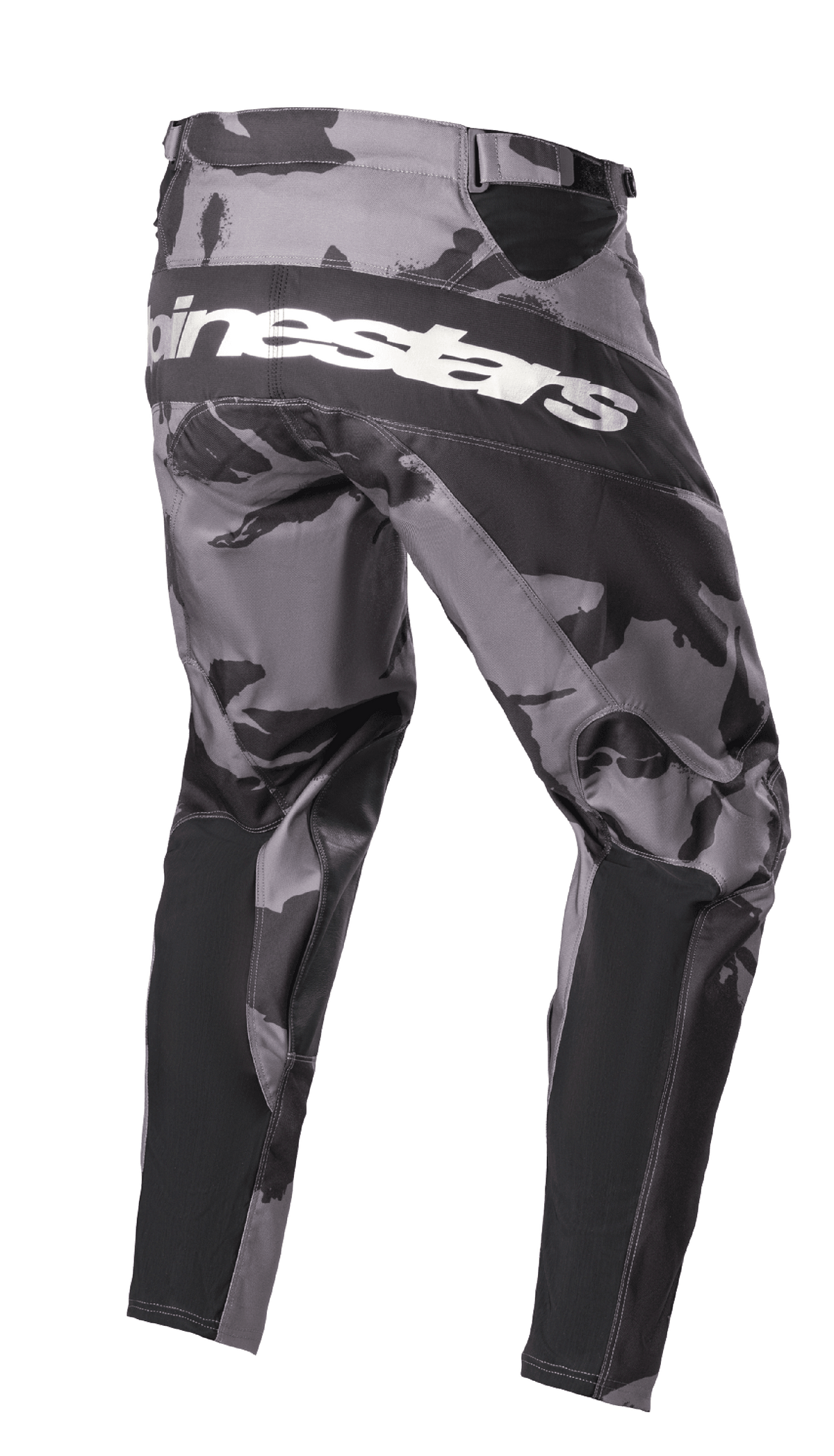 Alpinestars 2023 Racer Tactical broek, crossbroek, Iron Camo grijs en zwart camouflage, achteraanzicht met witte Alpinestars-branding op het zitvlak, zwarte versterkte panelen en technische stretchzones voor off-road rijden