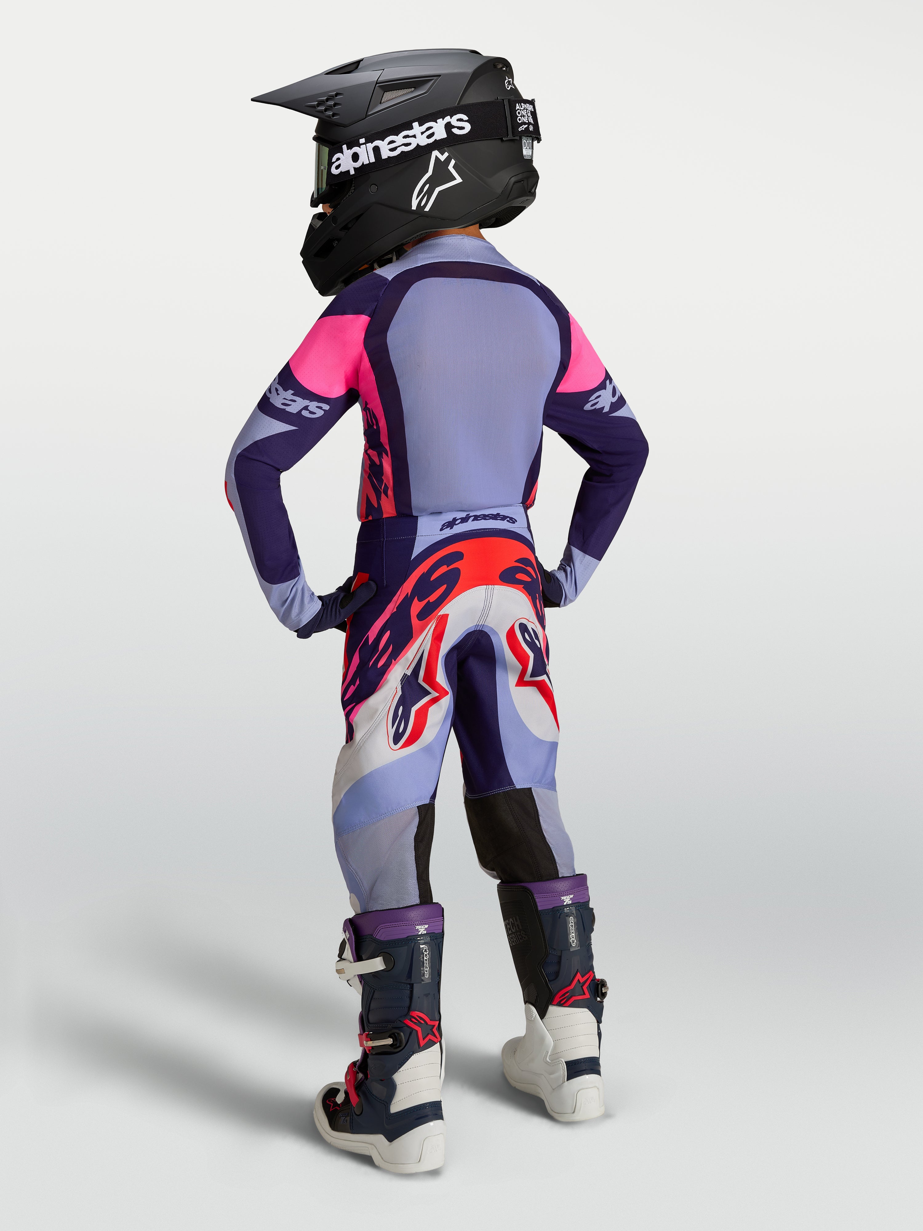 Alpinestars jeugd Supertech Dyna broek, paarse en roze motocrossbroek van duurzame stretchstof voor jonge rijders.