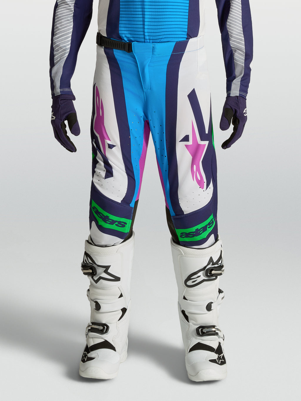 Alpinestars Jeugd Supertech Maven broek, motorcrossbroek, wit en blauw met fluogroene accenten, atletische pasvorm.