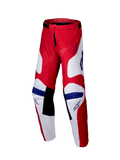 Alpinestars 2025 Youth Racer Veil Pants, motorcrossbroek, felrood en wit met blauwe accenten, zwarte panelen aan de binnenzijde van de knie, ergonomisch voorgevormd ontwerp en duurzaam polyfabric voor off-road racing