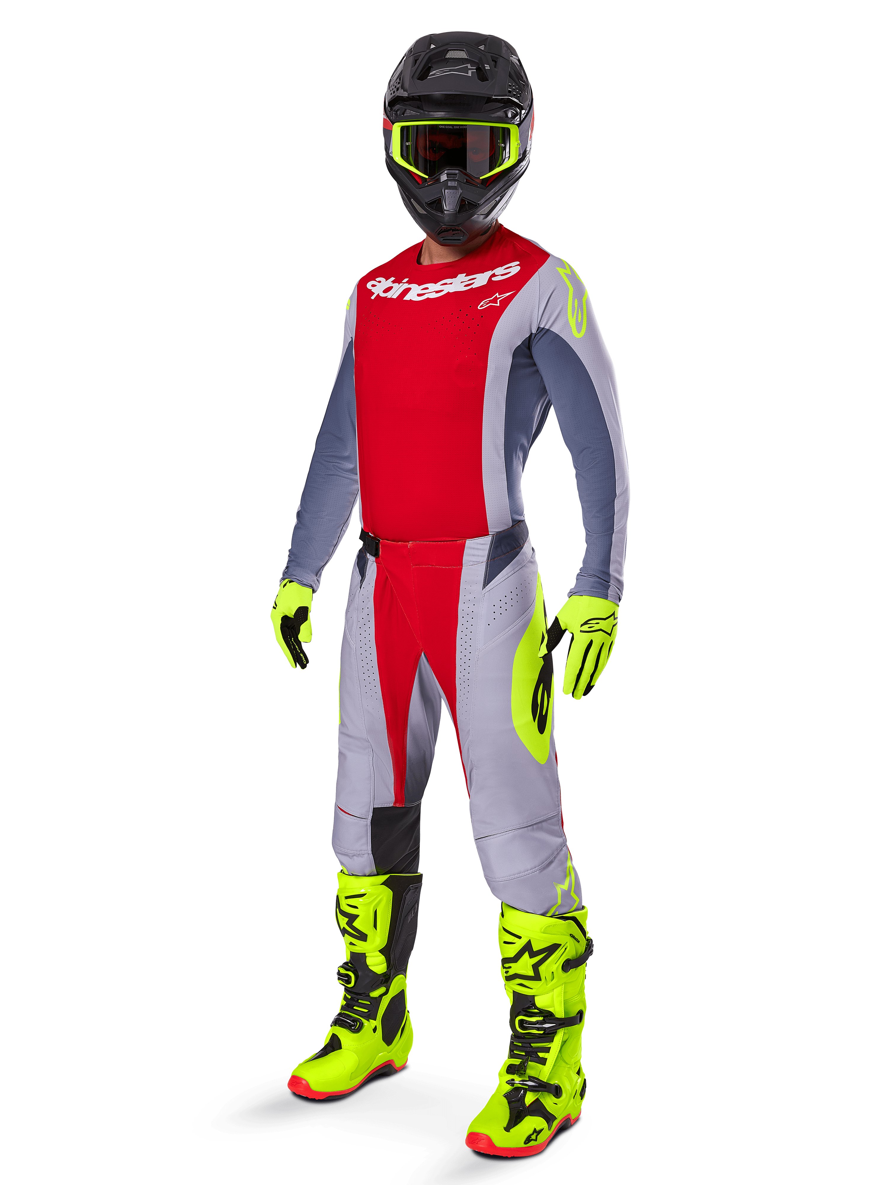 Alpinestars 2025 Techstar Melt Jersey, motorcrossrijder in helderrood en grijs, rode borst en grijze mouwen met fluorescerend gele accenten, bijpassende broek, felgele laarzen en handschoenen, zwarte helm met bril met geel montuur, complete off-road race-uitrusting