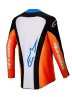 Alpinestars 2025 Techstar Melt Jersey, motorcross shirt, achteraanzicht, oranje, wit en zwart met blauwe accenten, wit centraal paneel met blauw logo, oranje mouwen met witte branding, hoogwaardige off-road race-uitrusting