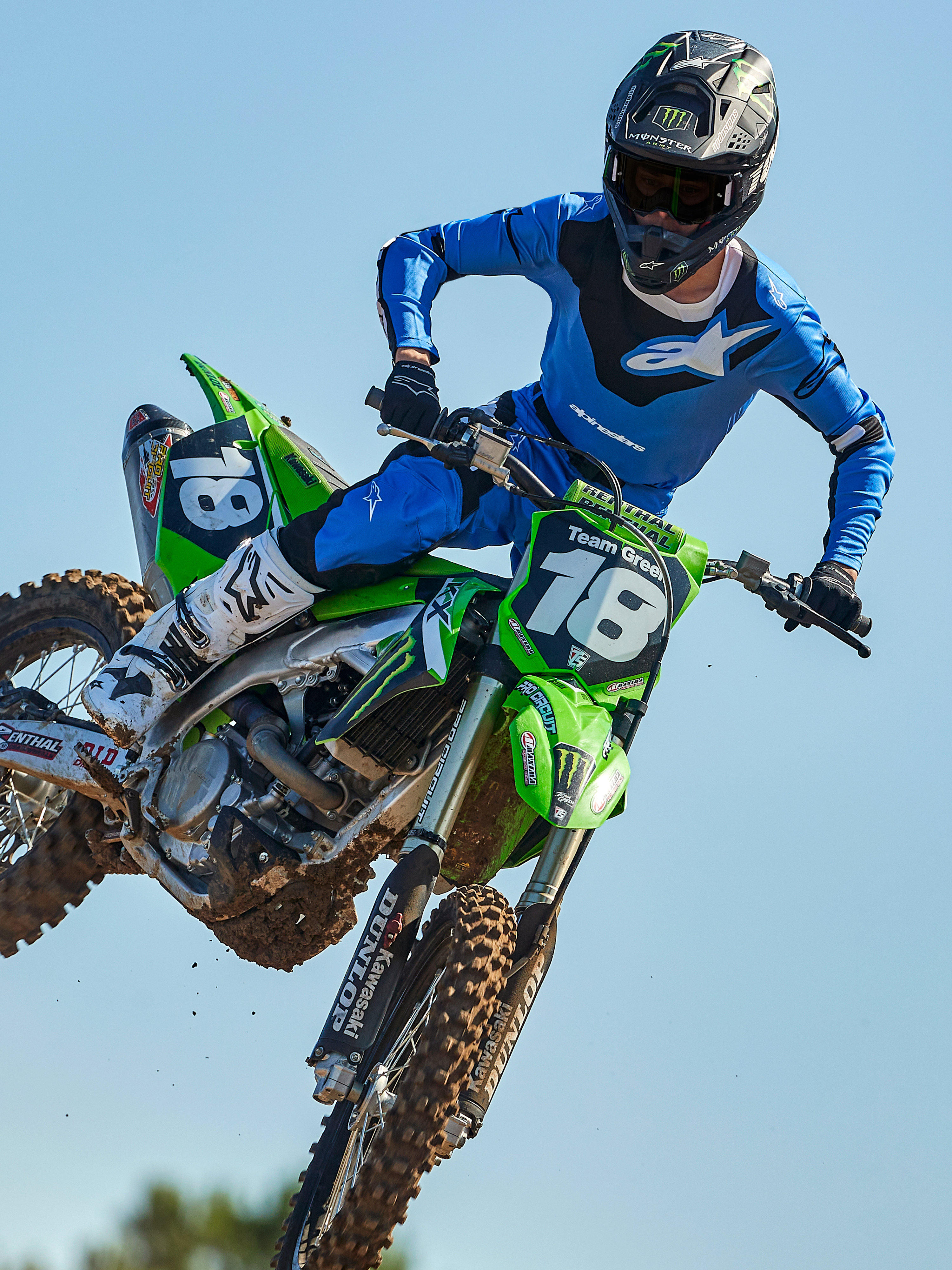Alpinestars 2025 Racer Veil Jersey, motorcross shirt, blauw en zwart, technische top met lange mouwen, voorzien van abstracte grafische patronen en ademende mesh-secties voor off-road rijden.