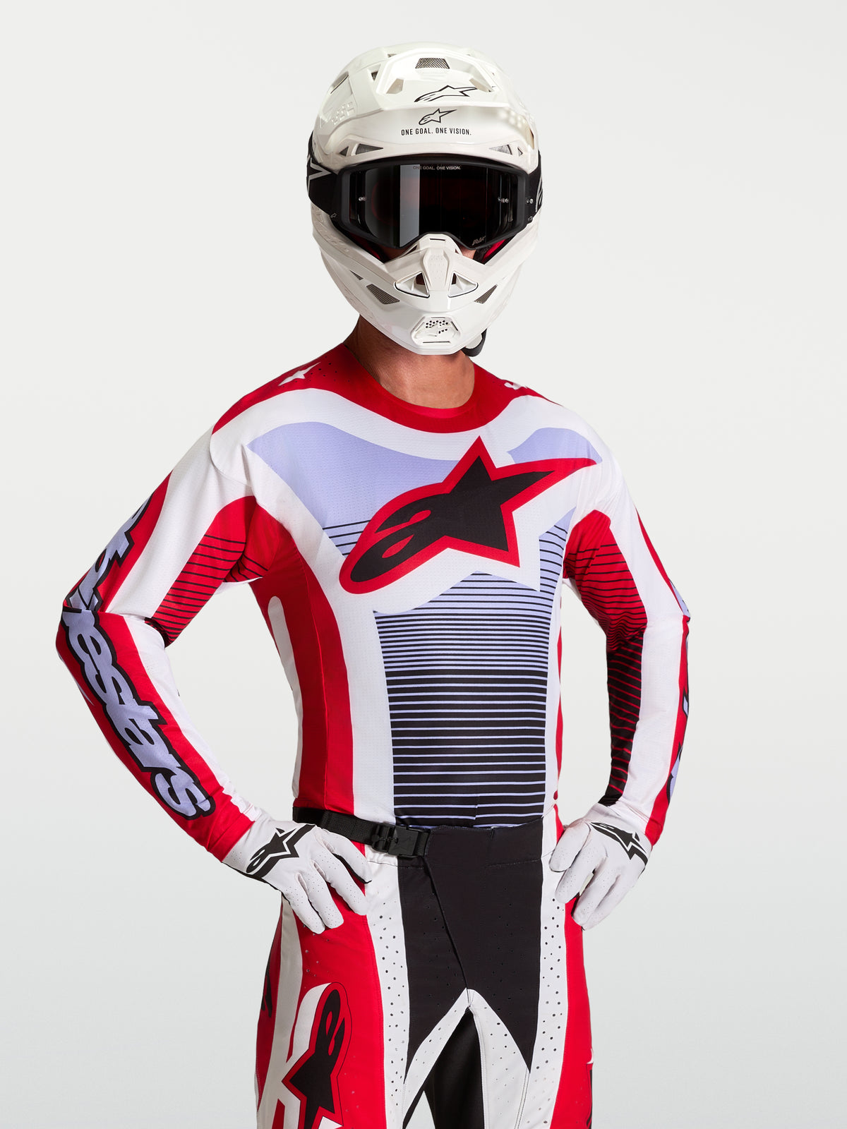 Alpinestars Techstar Maven Jersey voor heren, rood-witte motorcrossjersey met atletische racepasvorm en opvallend sterlogo.
