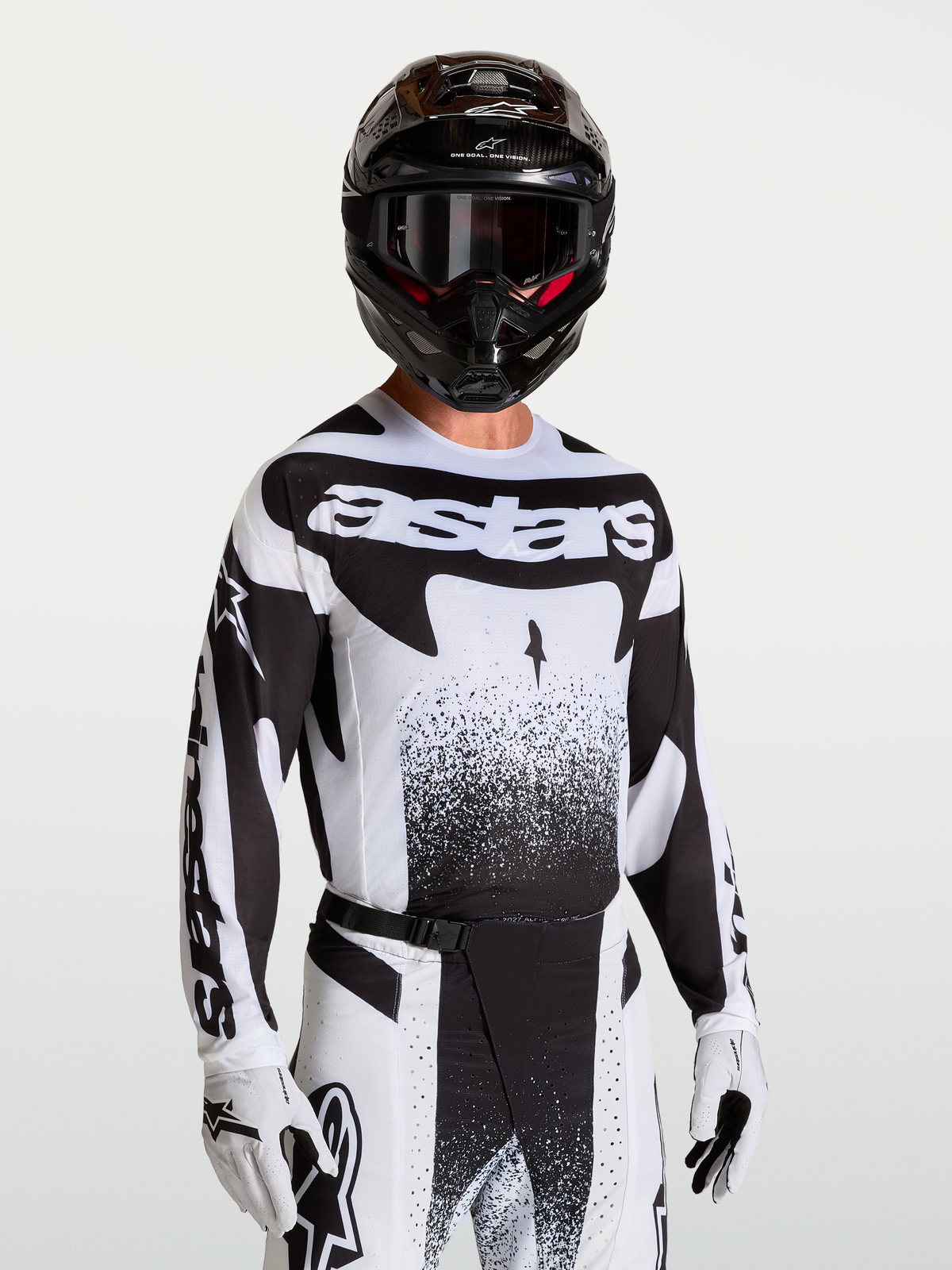 Alpinestars Techstar Swan Jersey, heren-motorcrossjersey in zwart en wit met atletische racepasvorm en lasergesneden ventilatie.