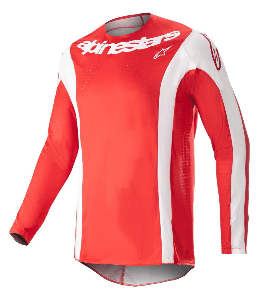 Alpinestars 2023 Techstar Arch Jersey, motorcross shirt, Mars rood en wit, wit Alpinestars-woordmerk op de borst, geperforeerde sportstof, lange mouwen met witte accenten, sportief ontwerp voor off-road racen
