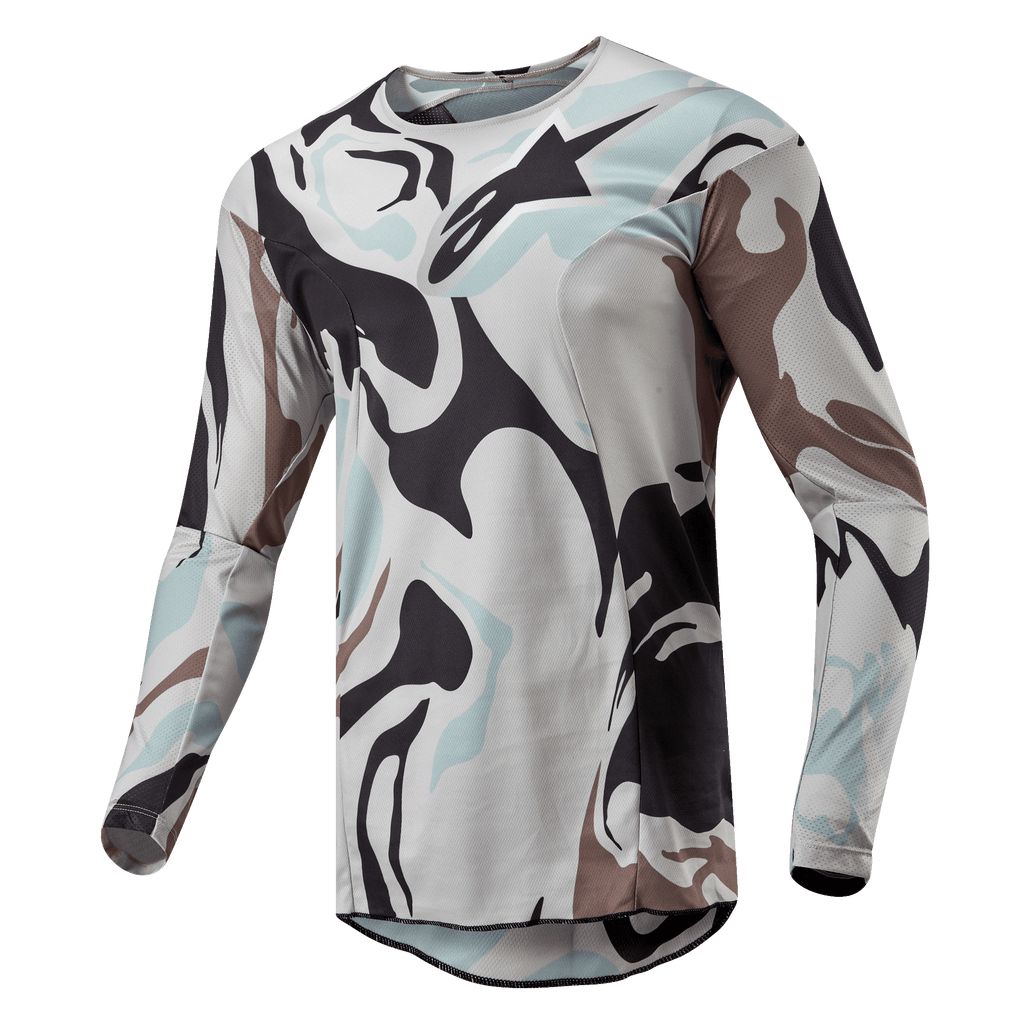 Alpinestars 2024 Racer Tactical Jersey, motorcross shirt, Iron Camo Dust Gray, voorzien van een opvallend camouflagepatroon in lichtgrijs, donkergrijs en lichtblauwe tinten, lichtgewicht poly-stof met ademende mesh-inzetstukken, ergonomische sportieve pasvorm.