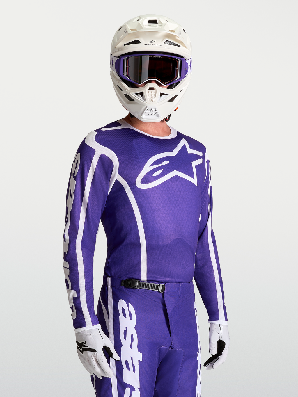 Alpinestars Fluid Apex V2 Jersey, heren-motorcrossjersey in donkerblauw en wit, vochtafvoerend textiel voor off-road rijden.