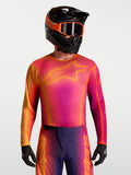 Alpinestars Fluid Kepler jersey, paarse en oranje motorcrossjersey met vochtafvoerende stof en een atletische pasvorm.