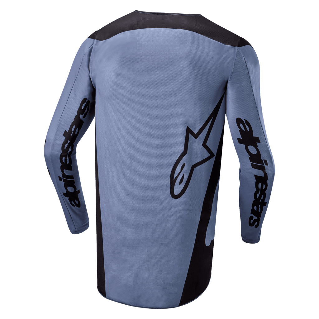 Alpinestars 2024 Fluid Lurv Jersey, motocross shirt, lichtblauw en zwart, achteraanzicht met Alpinestars-branding op de mouwen en sterlogo op de rug, verlengde achterzoom, ademende prestatiestof voor off-road racing