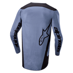 Alpinestars 2024 Fluid Lurv Jersey, motocross shirt, lichtblauw en zwart, achteraanzicht met Alpinestars-branding op de mouwen en sterlogo op de rug, verlengde achterzoom, ademende prestatiestof voor off-road racing