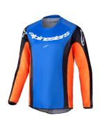Alpinestars 2025 Youth Racer Melt Jersey, jeugd motocross shirt met lange mouwen, helderblauwe borst met oranje mouwen en zwarte zijpanelen, witte Alpinestars-branding op de borst en schouders, lichtgewicht vochtafvoerende stof voor off-road rijden voor de jeugd