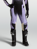 Alpinestars Stella Techstar Swan broek, dames motorcrossbroek in lichtviolet en zwart met lederen accenten.