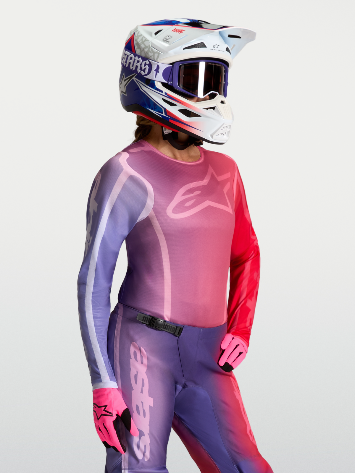 Alpinestars Stella Fluid Kepler Jersey, dames-motorcrossjersey, paars en rood, vochtafvoerende textielconstructie, op model