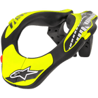 Alpinestars Youth Neck Support, motorcross nekbeschermer, zwart en fluogeel, voorzien van een ergonomisch geprofileerd frame met Alpinestars ster-logo, lichtgewicht constructie voor motorcross- en off-roadbescherming voor jongeren