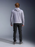 Alpinestars Chrome V2 Sport Hoodie, Gray Heather Fluo Yellow, achteraanzicht van stedelijke motorkleding, tech fleece hoodie gedragen met zwarte broek, voorzien van fluogele accenten op de mouwen