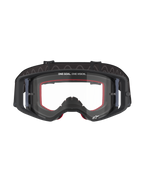 Alpinestars Supertech Corp Goggles, motocrossbril, zwart frame met heldere lens, voorzien van rood gezichtsschuim aan de binnenkant, 'ONE GOAL. ONE VISION.' tekst op de bovenkant van de lens en zwarte band met siliconen achterkant, professionele off-road racebril