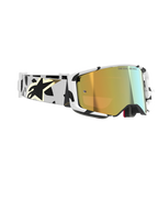 Alpinestars Supertech Corp Goggles Absolute Vision, motorcrossbril, wit frame met zwarte grafische patronen, Gold Mirror lens, witte en zwarte band met gouden Alpinestars-logo, hoogwaardige beschermende bril voor racen.