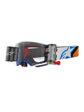 Alpinestars Supertech Corp Goggles Roll Off, motorcrossbril, blauw en oranje design, wit frame met heldere lens en roll-off systeem, voorzien van wide vision canisters en een blauw Astars-logo op de band