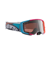 Alpinestars Supertech Stream crossbril, motorcrossbril, grijs frame met blauwe en roze accenten, Silver Multi Mirror lens, petrolblauwe en grijze band met opvallende witte branding, hoogwaardige off-road racebril
