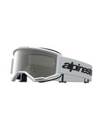 Alpinestars Vision 3 Wordmark Mirror veiligheidsbril, witte motorcrossbril met zilveren anti-fog lens en zwarte logoband.