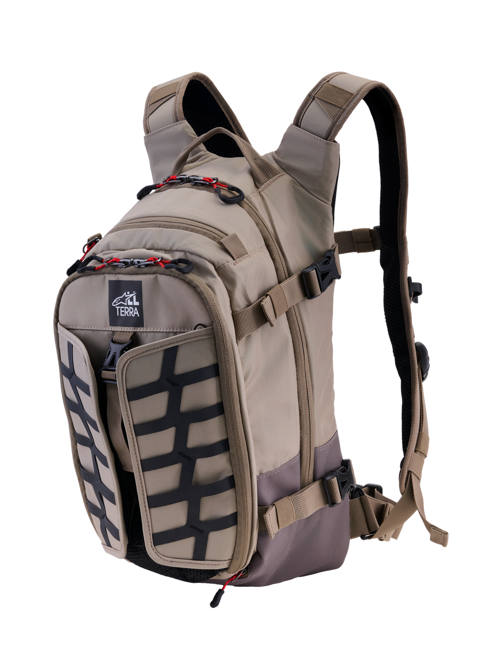 Alpinestars AT-15 Rugzak, Aluminum Walnut, 15L uitbreidbare adventure motorrugzak, driekwart vooraanzicht met All Terra-logo, zwart rasterpaneel, rode ritsaccenten en ergonomische schouderbanden, robuust off-road ontwerp