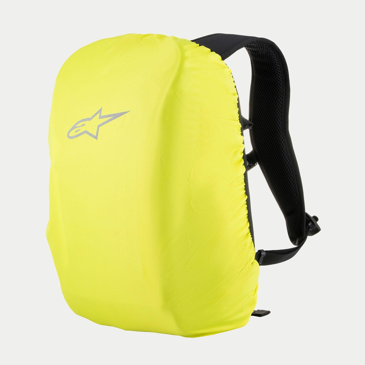Alpinestars AMP3 rugzak, fluorescerend gele regenhoes met zilveren Alpinestars-logo, zwarte verstelbare schouderbanden, waterdicht beschermend accessoire voor motoruitrusting