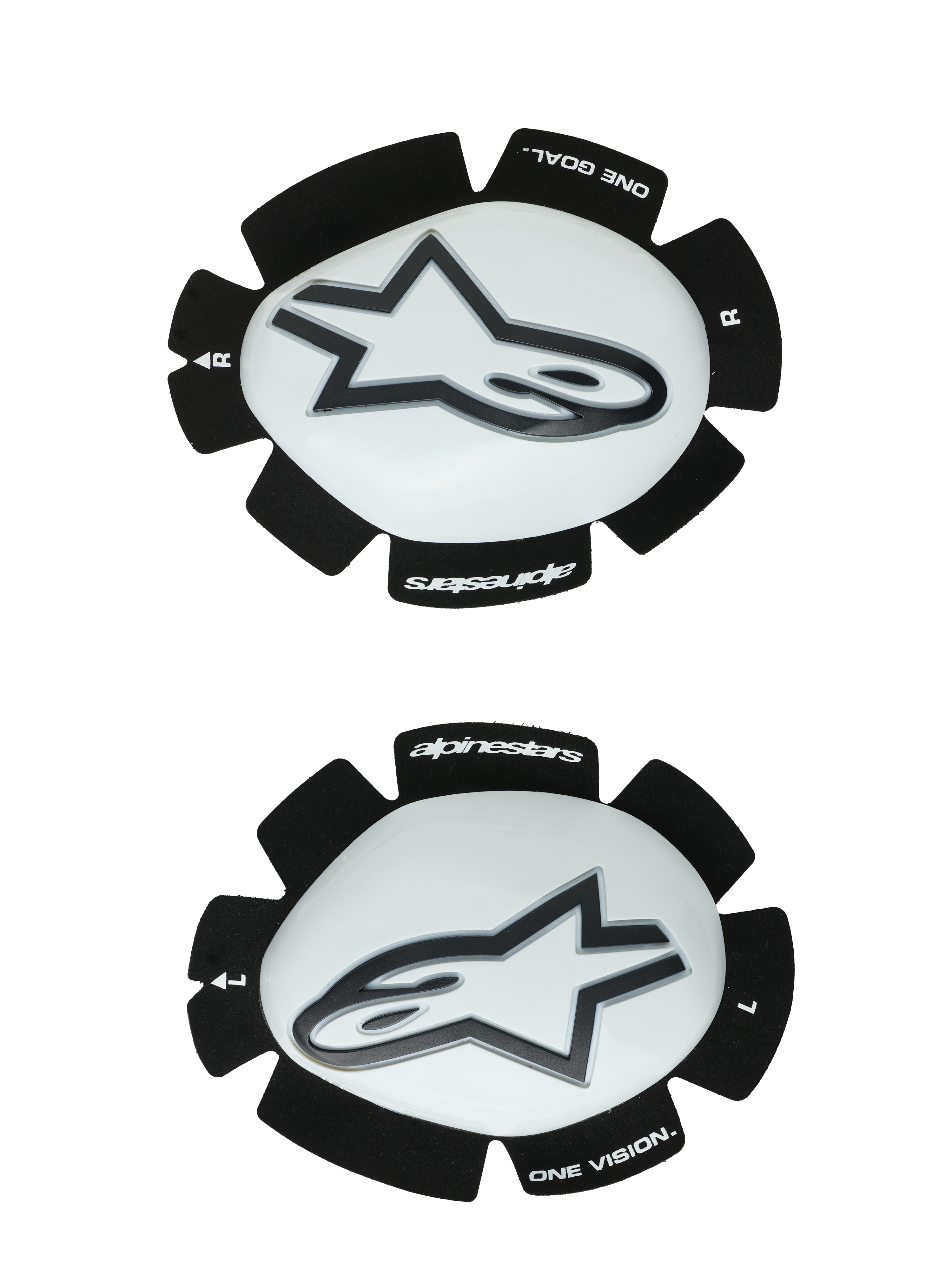 Alpinestars GP Plus kniesliders, wit en zwart, motorrace-kniebeschermers, paar met linker- en rechtersliders, witte kunststof oppervlakken en zwarte Astars-logo's, geschulpte zwarte klittenband-achterzijde voorzien van 'ONE GOAL' en 'ONE VISION' branding