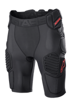 Alpinestars Bionic Pro Protection Shorts, beschermende motorcross short, zwart met rood, voorzien van gewatteerde heup- en dijbescherming, ademende mesh-mouw, elastische tailleband met rood ASTARS-logo, technisch ontwerp voor off-road impactbescherming