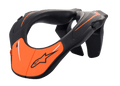 Alpinestars Youth Neck Support, motorcross nekbrace, zwart en oranje, ergonomisch frame van geïnjecteerd polymeer met gestructureerd oppervlak, beschermende uitrusting voor jonge rijders en off-road racing