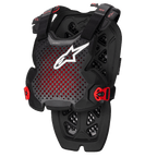 Alpinestars A-1 Pro borstbeschermer, antraciet zwart en rood, geperforeerd ademend ontwerp met wit logo, verstelbare riemen met rode gespen, hexagonaal ventilatiepatroon, lichtgewicht beschermende uitrusting voor motorcross en off-road