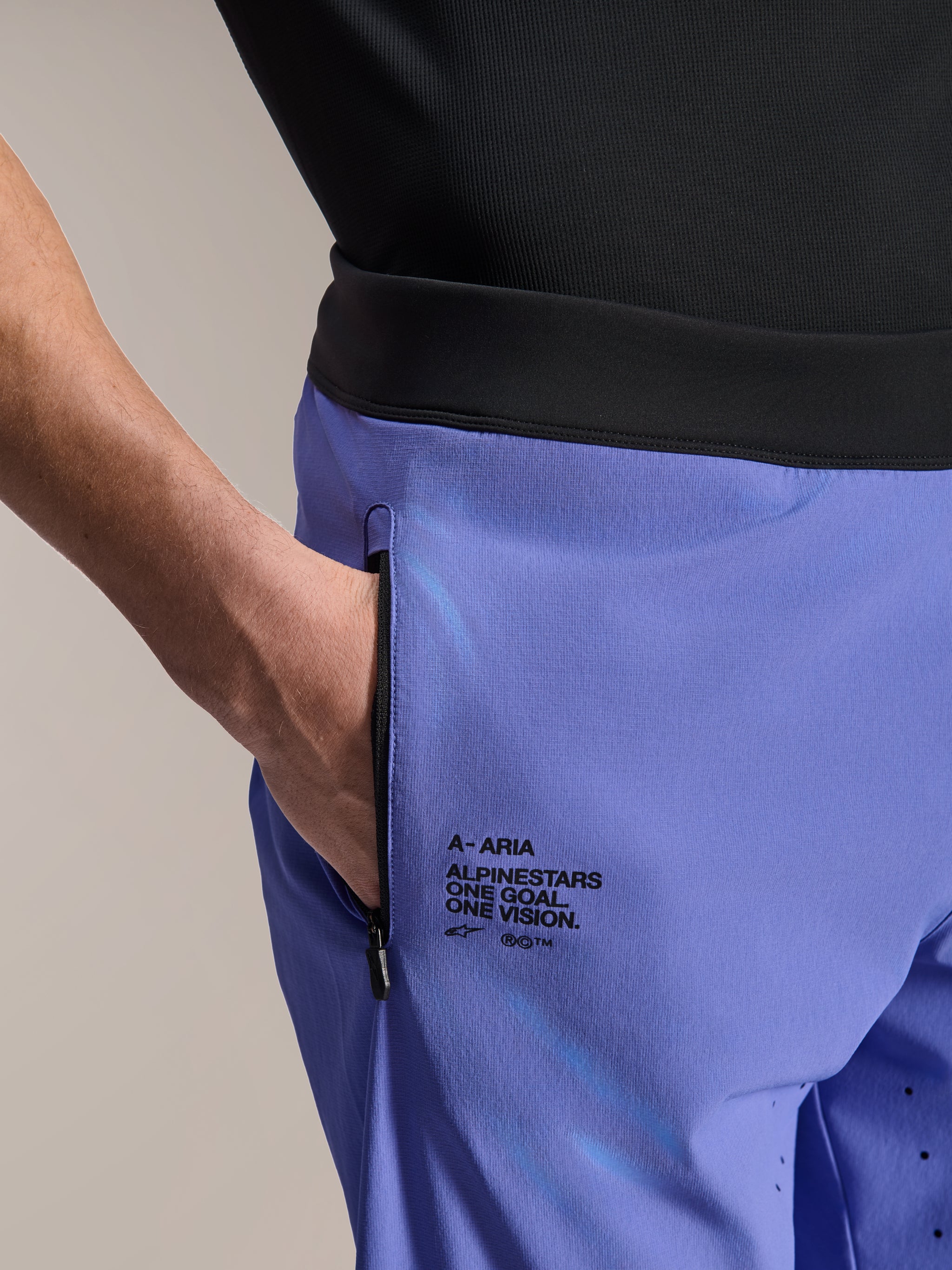 A-Aria Lite Short